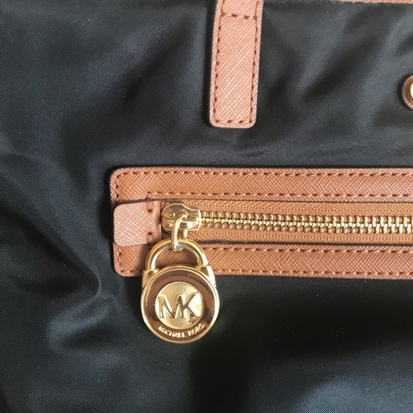 Michael Kors Bag - Picture 2 of 5